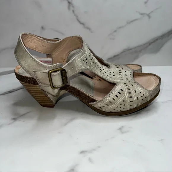 PIKOLINOS Moraira Gray Leather Laser Cut T Strap Sandal Size 37 - Picture 4 of 13